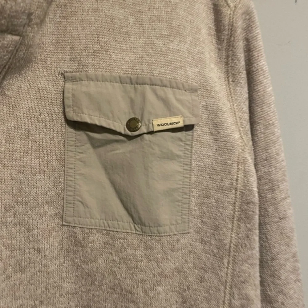 Woolrich size Large Men’s Beige 1/4‎ Button Mock Neck Pullover Sweater